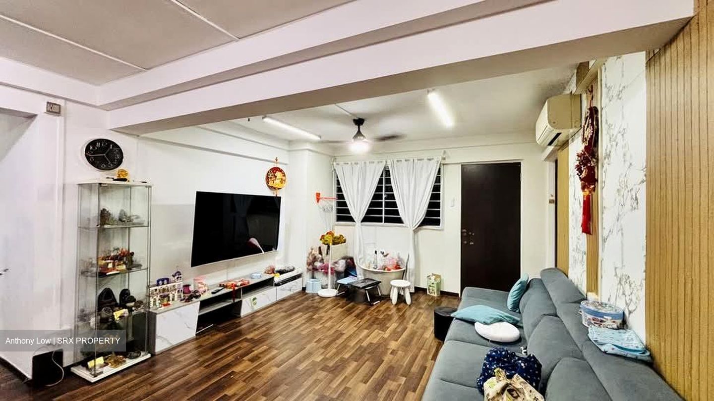 Blk 304 Fuchun Neighbourhood Centre (Woodlands), HDB Executive #529834611